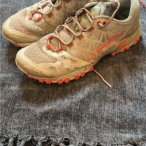La Sportiva Beige and Orange Trail Shoes W9.5